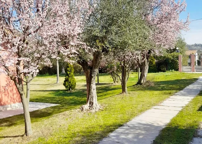 מלון דירות Melograno D'oro 3*