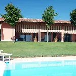 Melograno D'oro 公寓式酒店 4*